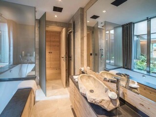 Chalet Rougemont Features 20