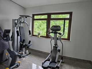 Fitnessraum mit Spiegel