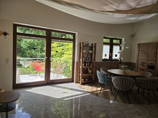 Wellnessbereich mit Balkon