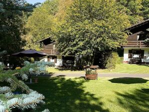 Ferienpark Gepflegt eingerichtete Ferienwohnung in Waldnähe