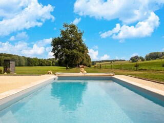 Vakantiehuis Hautefort Buitenaudio-opname 9