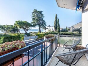 Holiday house Spiaggia d'Oro Apartment Lake View - Gardone Riviera - image1