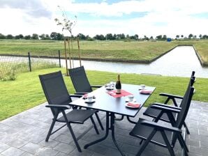 Ferienhaus Grachtenpanorama I - direkte Wasserlage - Greetsiel - image1
