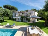 Villa Saint-Tropez (Ort)  1