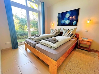 1. Schlafzimmer mit Doppelbett