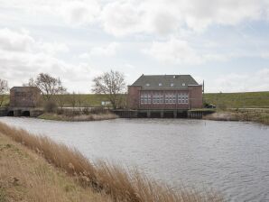Apartment Exclusief appartement aan de dijk aan de Noordzee