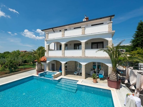 Villa Arta