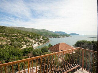 Apartment Molunat  12
