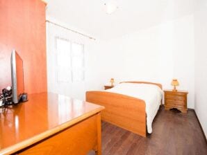 caravane Guest House Rooms Rose - Romantic Double Room with Balcony and Sea View (No.1) - Molunate - image1