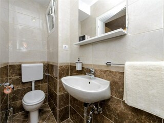Apartment Molunat Ausstattung 6