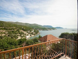 Apartment Molunat  12
