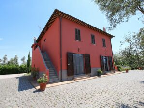 Holiday park Schickes Bauernhaus mit Terrasse - Montalto Di Castro - image1