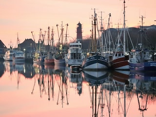 Museumshafen  im  Abendrot