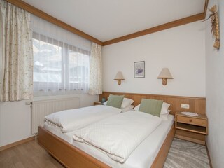 2. Schlafzimmer
