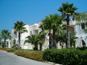 Vakantiepark Knus appartement vlakbij het strand in Puglia - Ostuni - image1