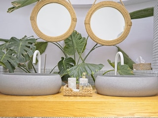 Villa Minea  Bad Suit 1