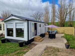 Cozy chalet with spacious garden on a holiday park - Wieringen - image1