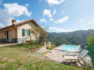 Holiday house Saint-Cristol Environment 37
