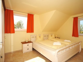 1. Schlafzimmer im 1. OG