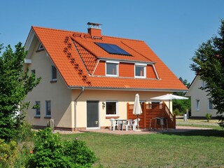 SW-Ansicht mit Terrasse