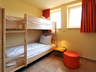 2. Schlafzimmer mit Etagenbett