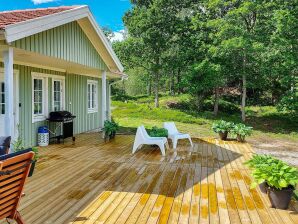 Holiday house 8 person holiday home in ELLÖS - Ellös - image1