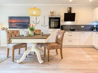 Küchen und Essbereich