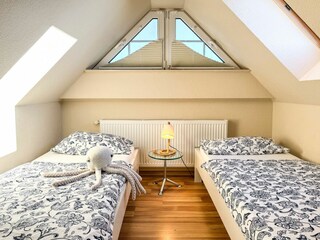 Schlafzimmer 2