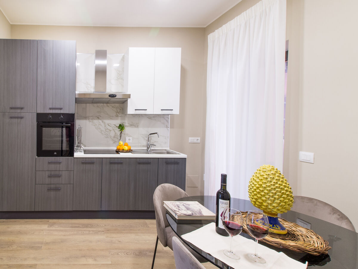 Dining room - kitchen