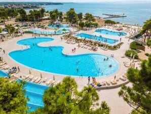 Holiday park Apartments 3*** in Zaton Holiday Resort, with large pool area - Nin - image1