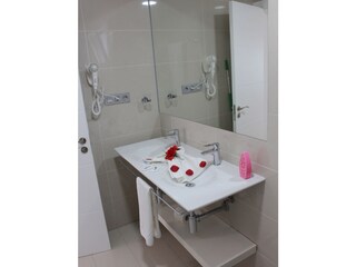 Bad mit Dusche