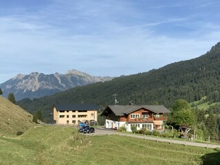 Haus Narzisse mit neuem Straußberghof