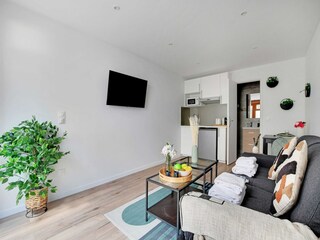 Apartment Paris  8