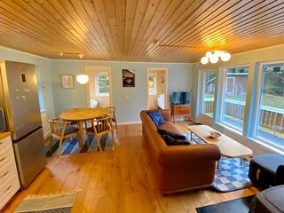 Wohn- und Esszimmer