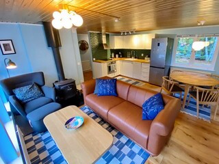 Wohn- und Esszimmer mit Kaminofen