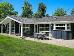 7 Personen Ferienhaus in Gilleleje - Udsholt Strand - image1