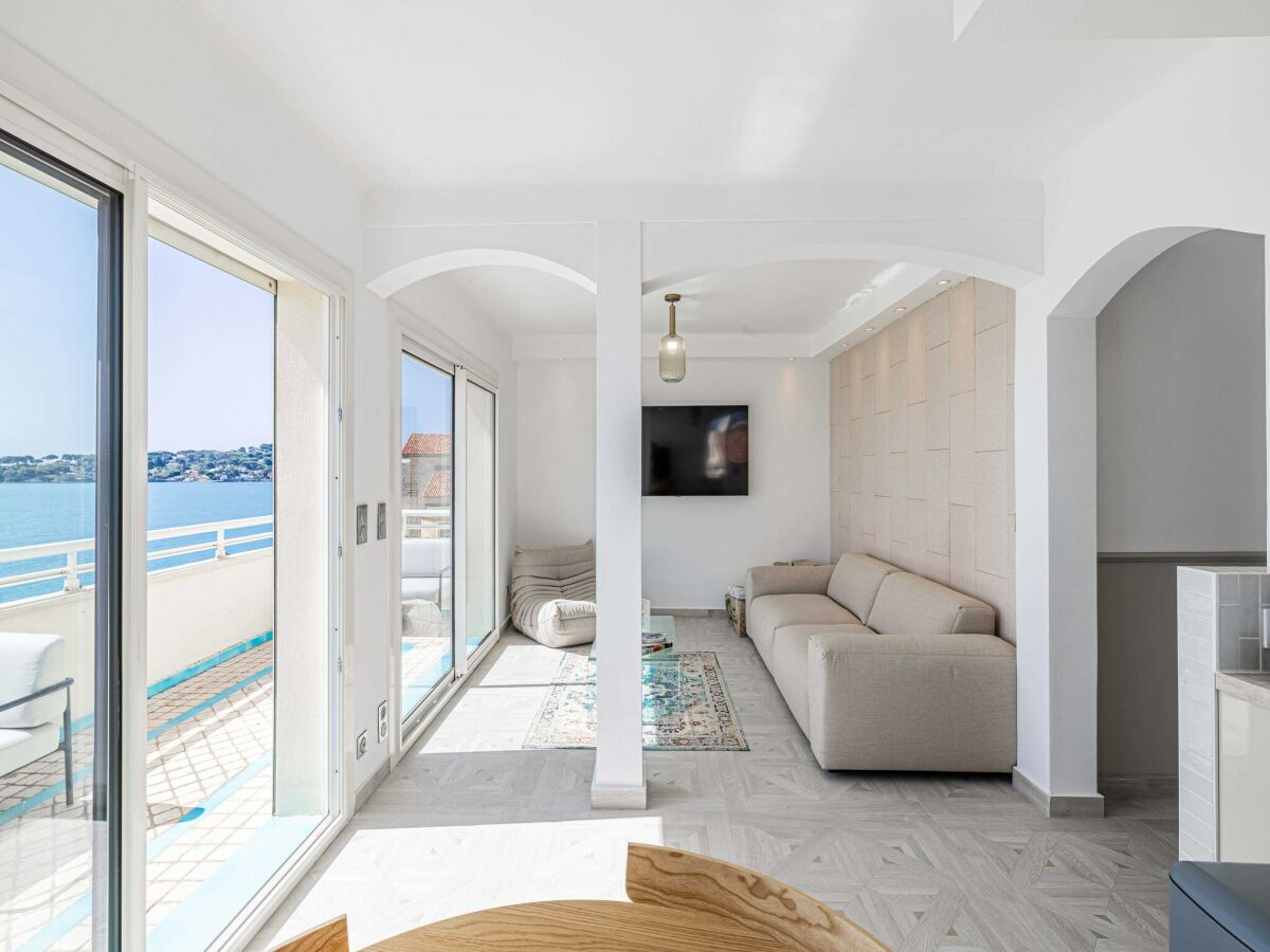 Apartment Antibes  1