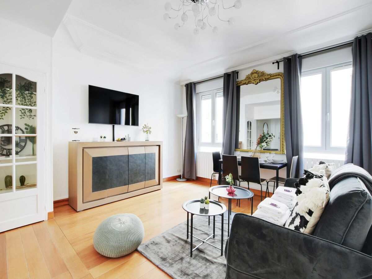 Apartment Paris  1