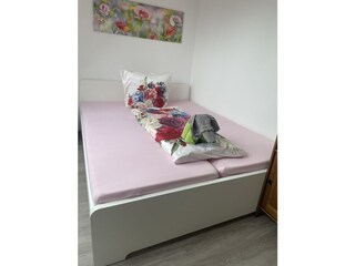 Schlafzimmer II mit 3 Betten