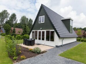 Nice bungalow in a holiday park near Maastricht - Susteren - image1