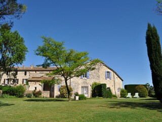 Ferienhaus Lussan Außenaufnahme 11