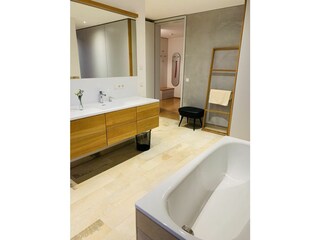 Modern bathroom