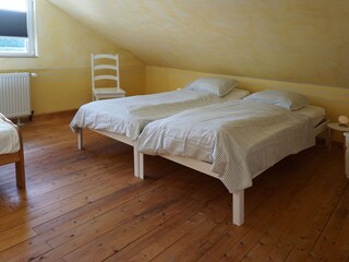 Schlafzimmer 3