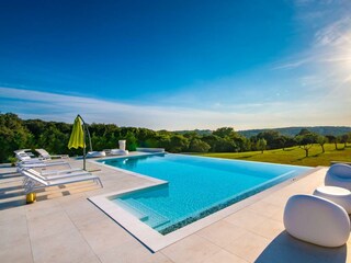Villa Pješčana Uvala Buitenaudio-opname 36