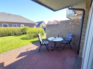 Terrasse und Garten