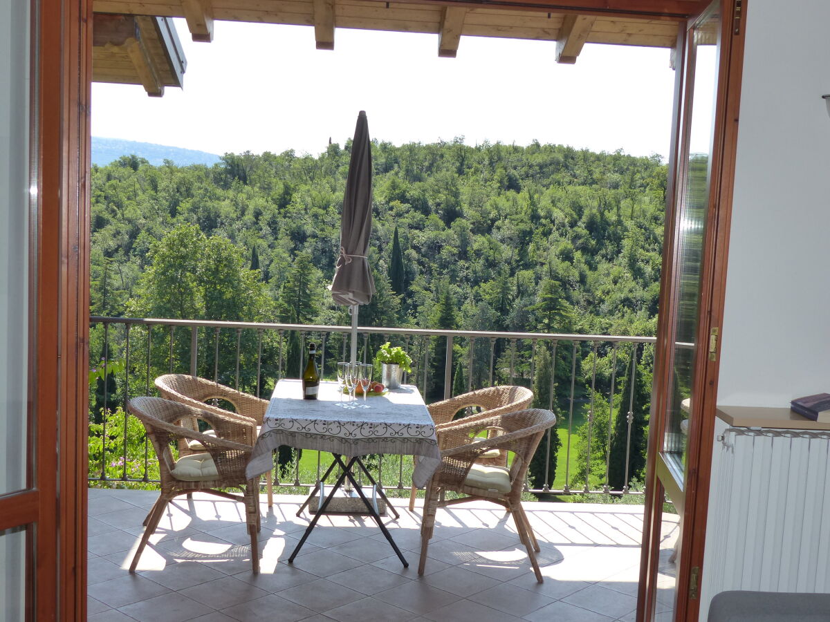 Blick vom Balkon auf Golfplatz