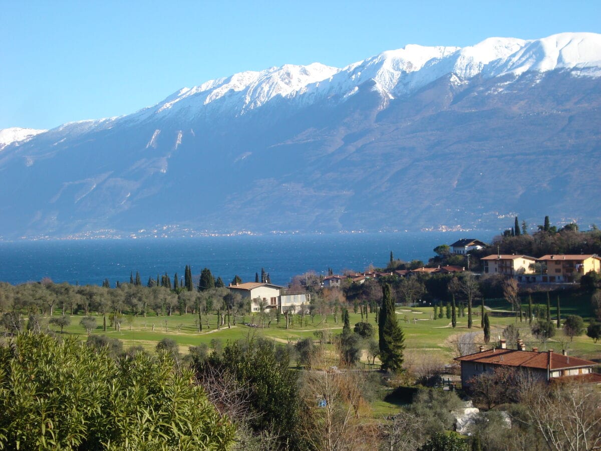 Golfplatz mit Monte Baldo