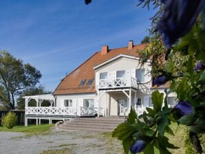 Ferienwohnung FeWo 01: Terrasse,Sauna,Schwimmbad - Bergen auf Rügen - image1