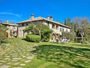 Anmutiges Ferienhaus in Sarteano mit privatem Pool - Sarteano - image1