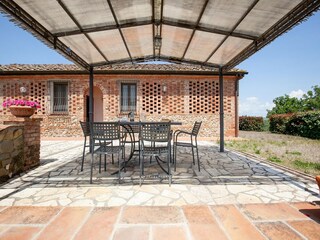 Appartement Lajatico Buitenaudio-opname 14